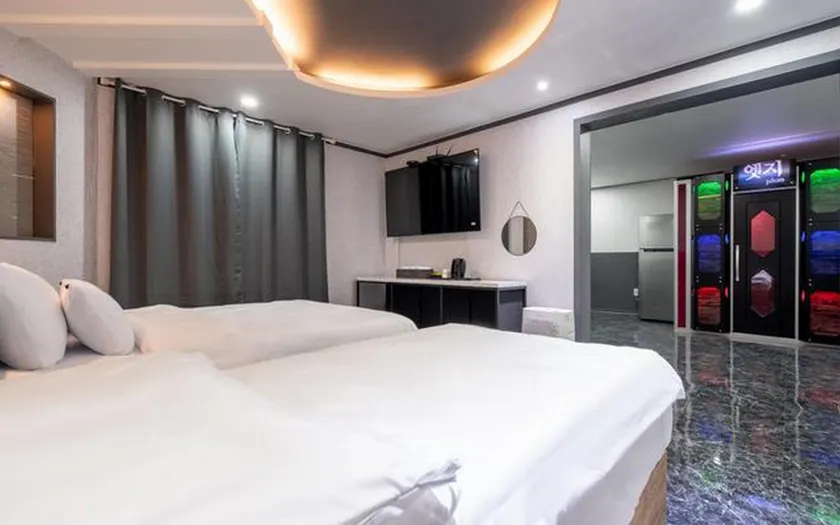 Incheon Sinpo Donkey Hotel - Image 1