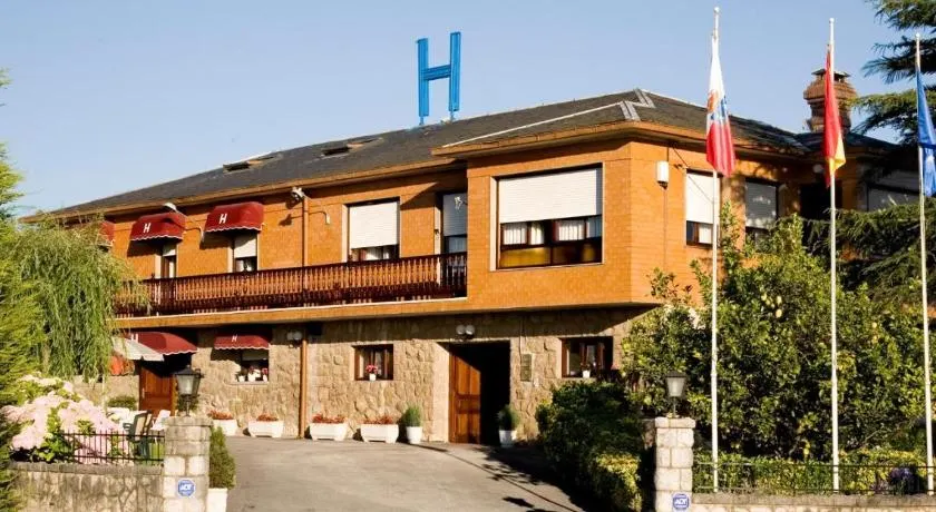 Hostería los Sauces - Image 1