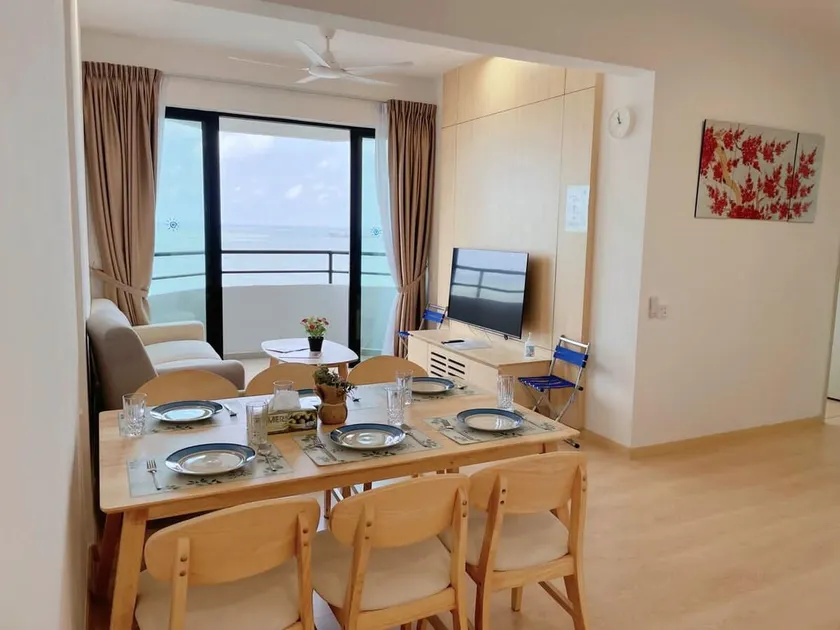 2-8pax|Mutiara|Beach Front|2room8|10minuts to town - Image 1