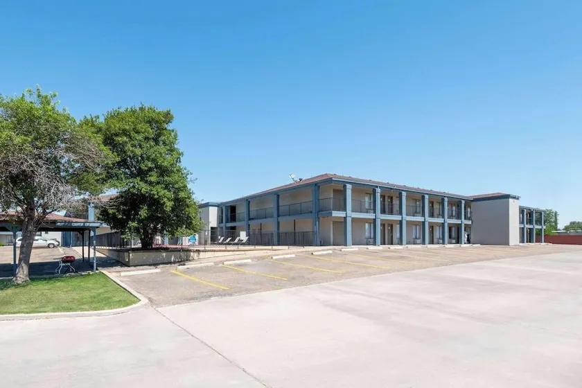 Best Western-Conestoga - Image 1
