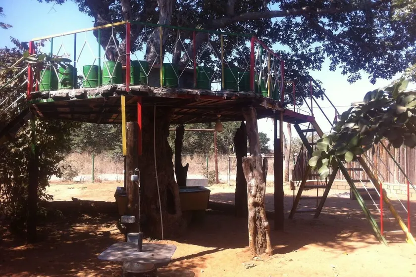 Bananyana Backpackers & Camp - Image 1