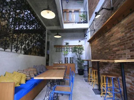 Pawon Cokelat Guest House Yogyakarta - Image 1