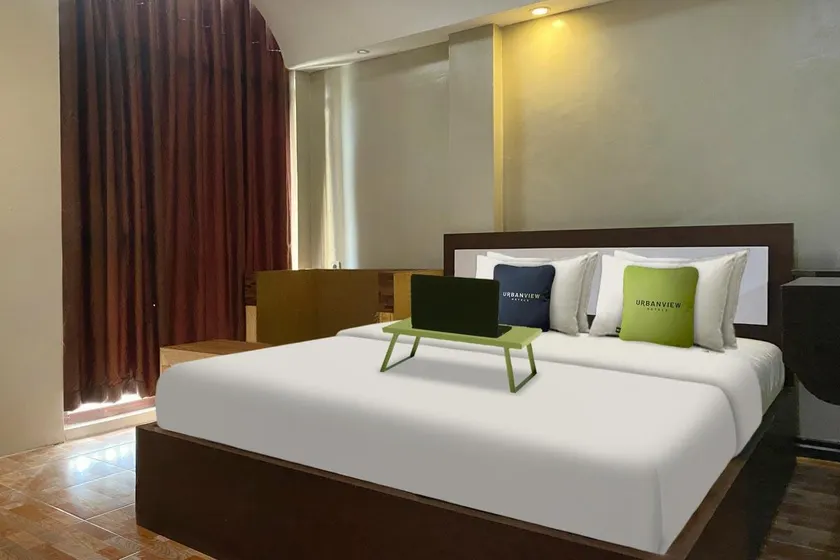 Urbanview Hotel Sabang Land Syariah Jayapura - Image 1