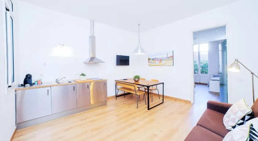 Central apartment in Sant Antoni - Image 1