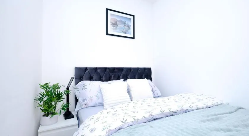 Glory Double Bedroom Manchester - Image 1