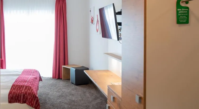 Vinotel Heinz J. Schwab - Image 1
