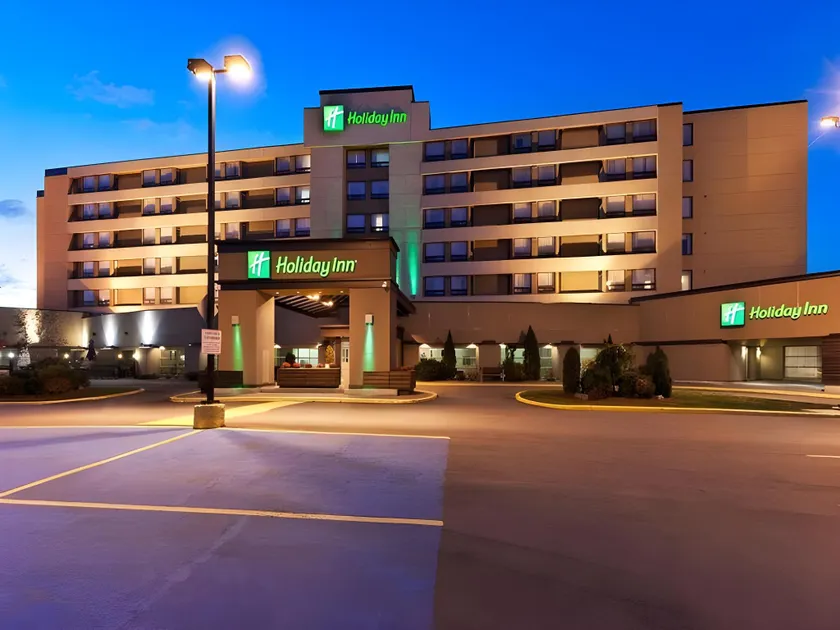 Holiday Inn Laval Montreal by IHG - Image 1