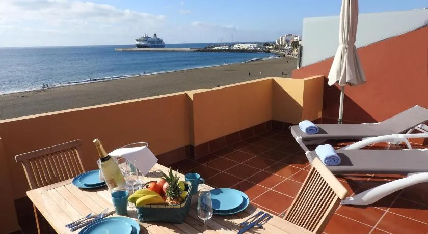 Ocean View Penthouse Stranden. Oslagbar havsutsikt. Wifi. A / C - Image 1