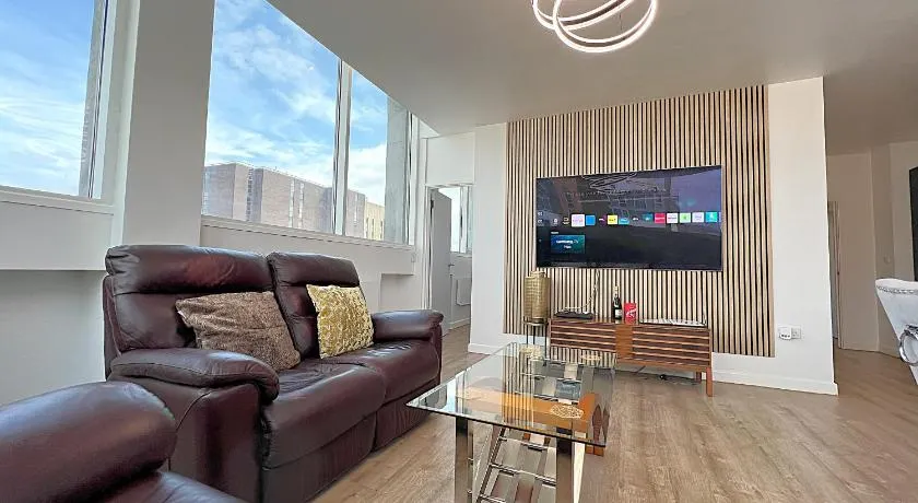 City Centre - Sleeps 4 & Free Parking - Image 1