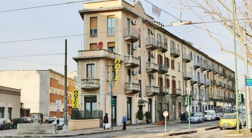Hotel Rey - Image 1