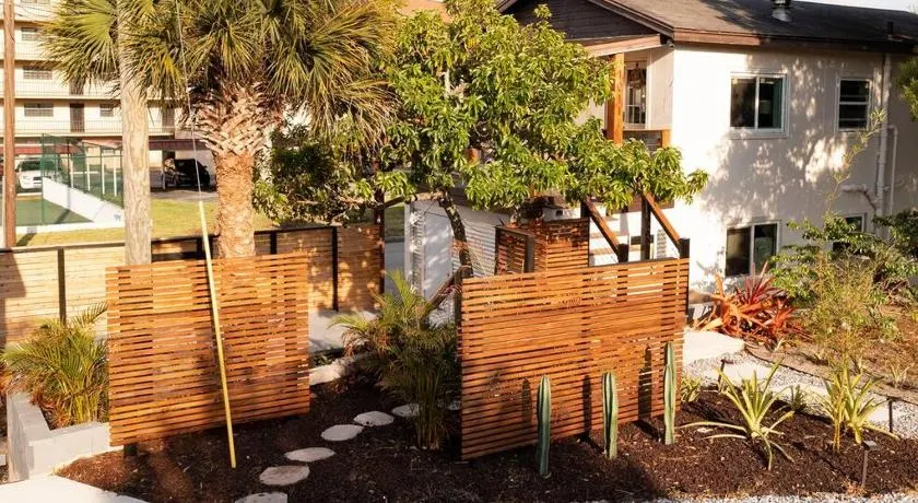 Partages Voir Appartement de luxe, Newly Renovated Luxury Apt + Steps Away from River - Image 1