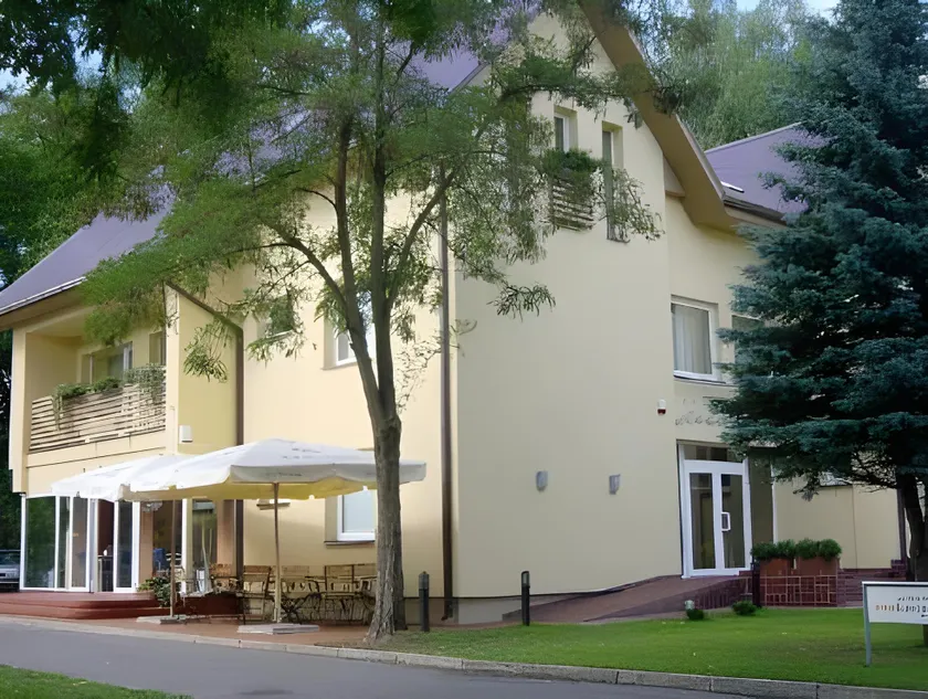 Hotel Audenis - Image 1