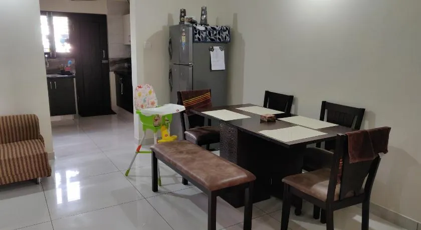 Orchid Suites Apartments - Image 1