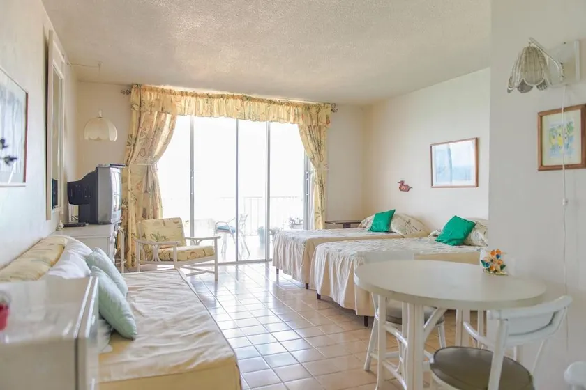 Sea Shell Beach Studio - Image 1