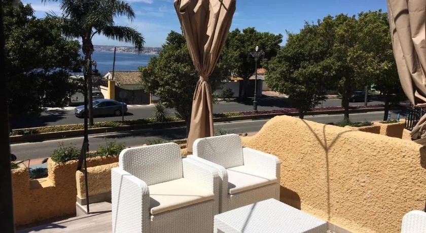 Beach Bungalow Port,free parking - Image 1