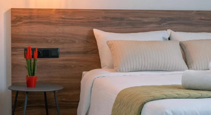 Brand new Suites in City Center - Image 1