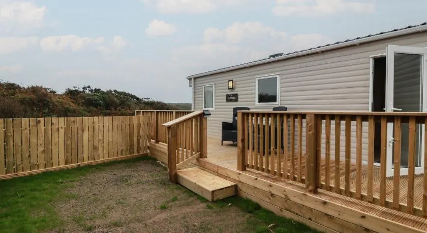 Ellies House - Image 1