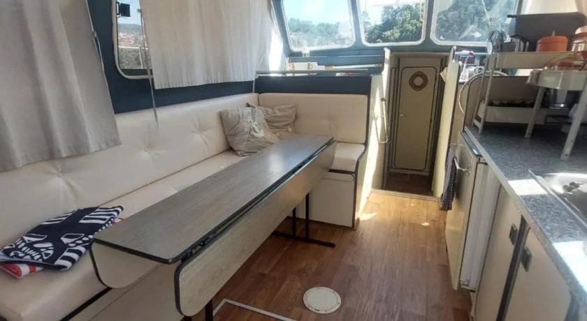 Douro Houseboat - Image 1