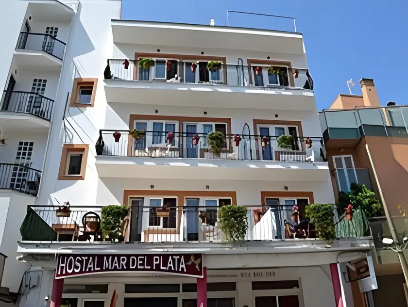 Hostal Mar del Plata - Image 1