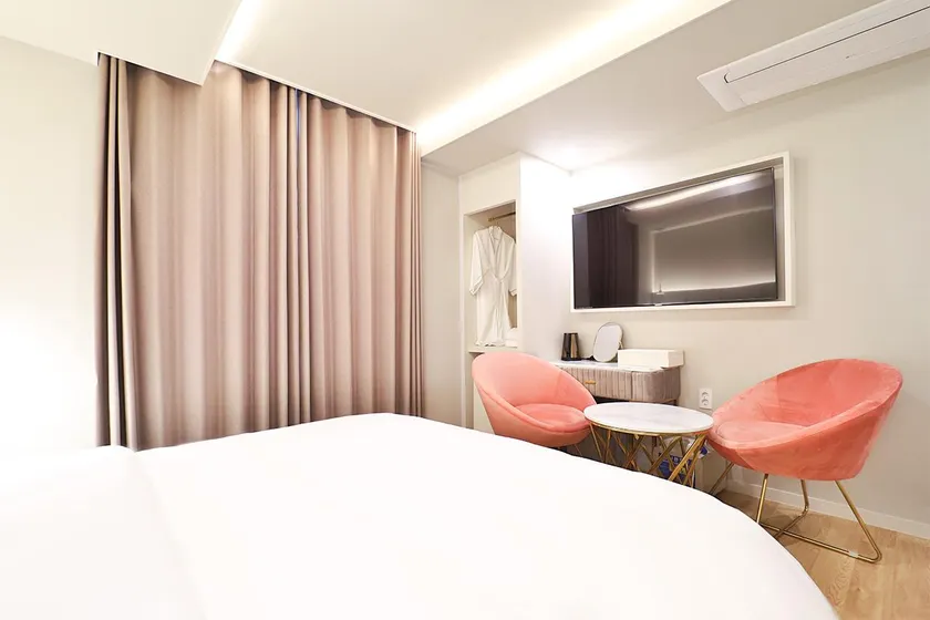 Den Basta Hotel Hadan - Image 1