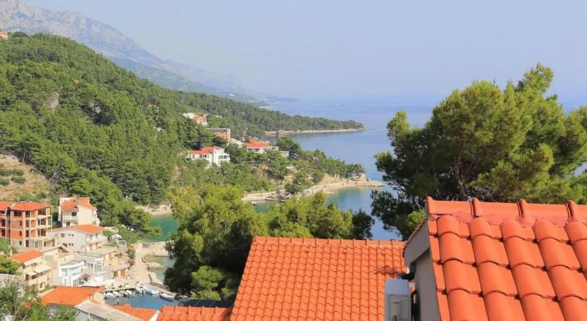 2 Bedroom Awesome Home In Brela - Image 1
