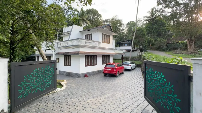 Pulimugam Home Stay - Image 1