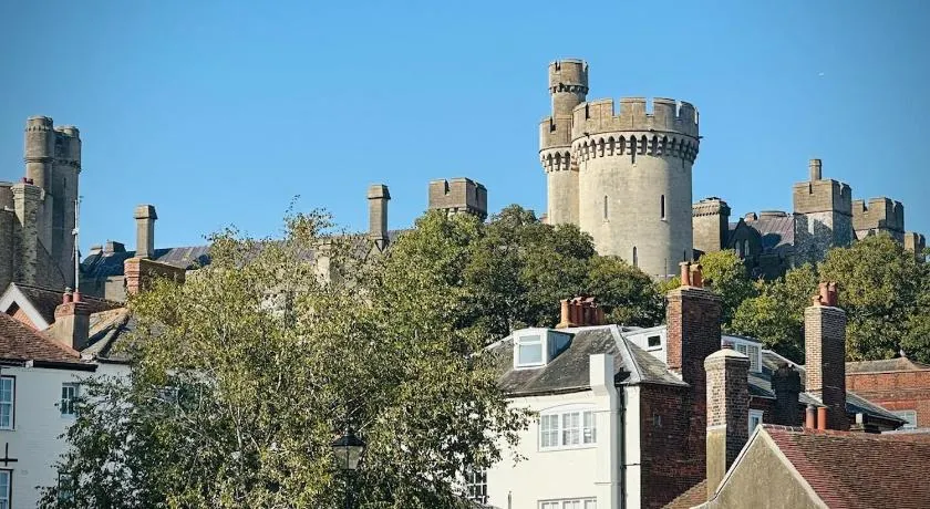River cottage Arundel - Image 1
