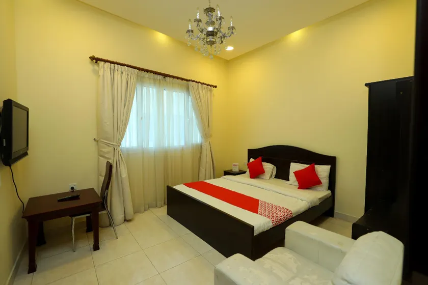 OYO 105 Grand Plaza 1 - Image 1