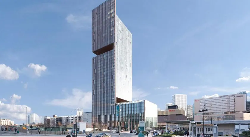 Modern Stratford Westfield Olympic Village 1 Bedroom Apartment - Image 1