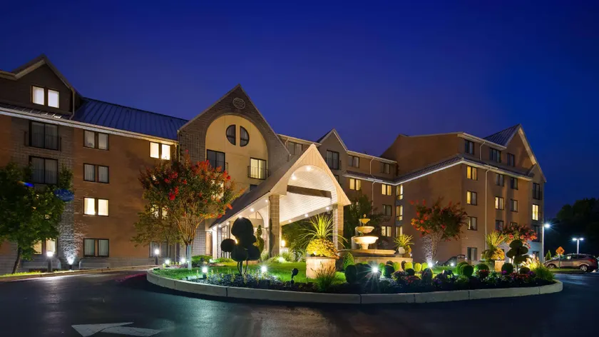 Best Western Plus Concordville Hotel - Image 1