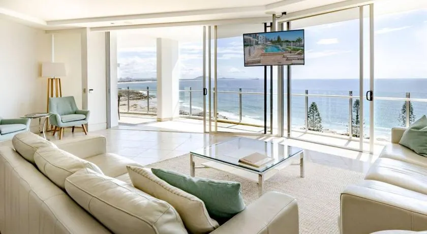 5-Star Beachfront Retreat with Theatre & Pool - Image 1