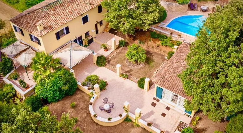 Cote d'Azur Villa mit Haupt und Nebenhaus, Pool und Poolküche - Image 1