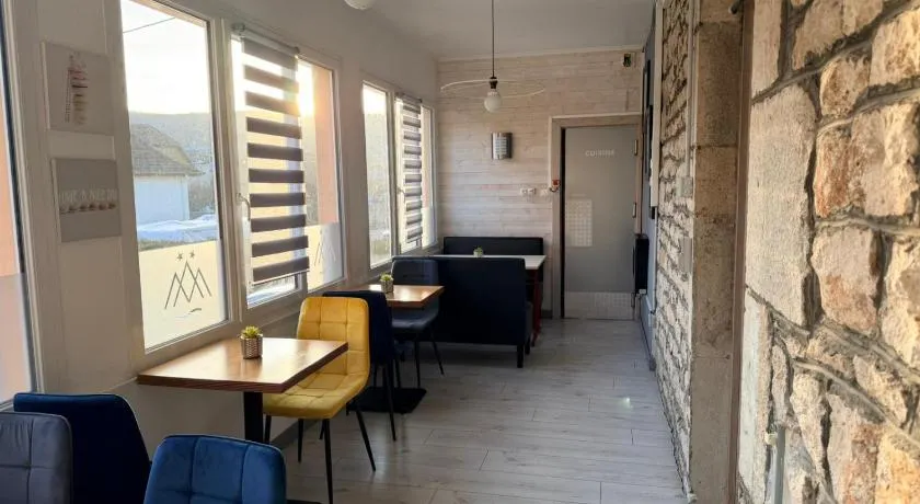 Hôtel&Restaurant HDLV climatisées - Image 1