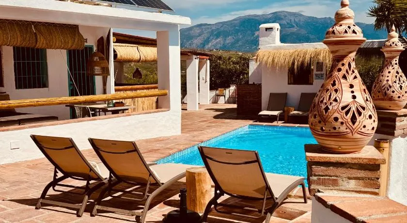 Casa Bambú Boutique Studios Andalusië with pool and Mountain Views - Image 1