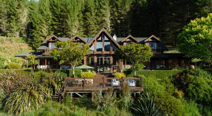 Stonefly Lodge - Image 1