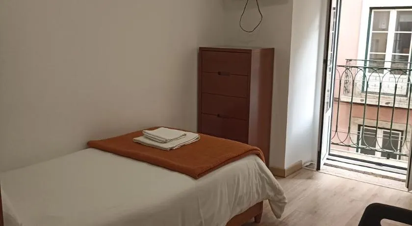 Martim Moniz 28 Guest House - Image 1