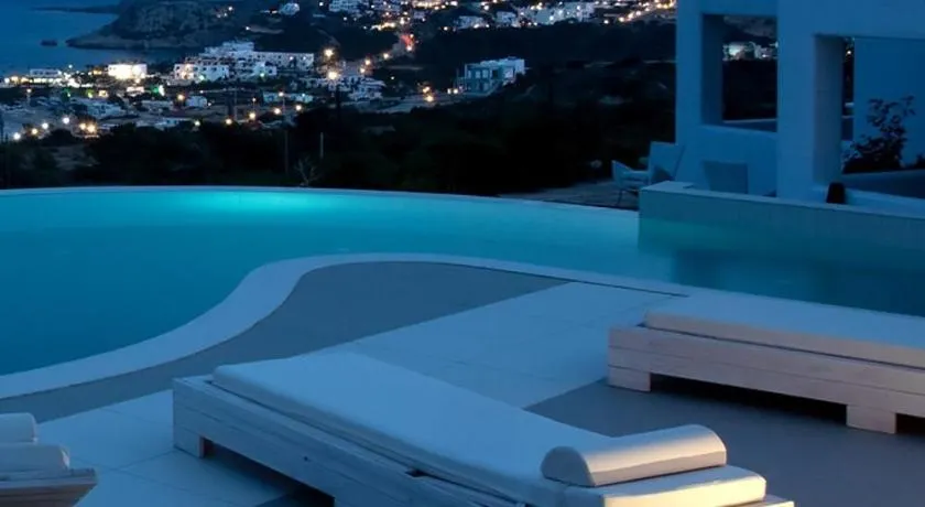 Evilia villa de lujo con piscina infinita - Image 1
