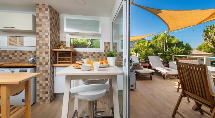 BEACH INN Apartment - Image 1