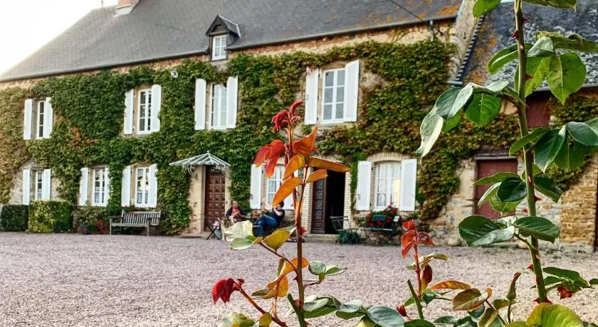 Le Vert Buisson - Image 1