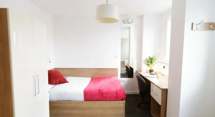 Students Only Private Bedroom at AXO Islington - Image 1
