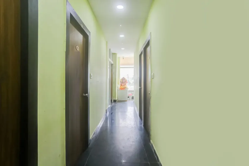 HOTEL O OMM SAI RAM Lingaraj Tmp Rd Railway Station - Image 1