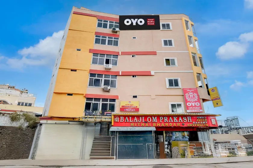 Hotel O MNVT GRAND - Image 1