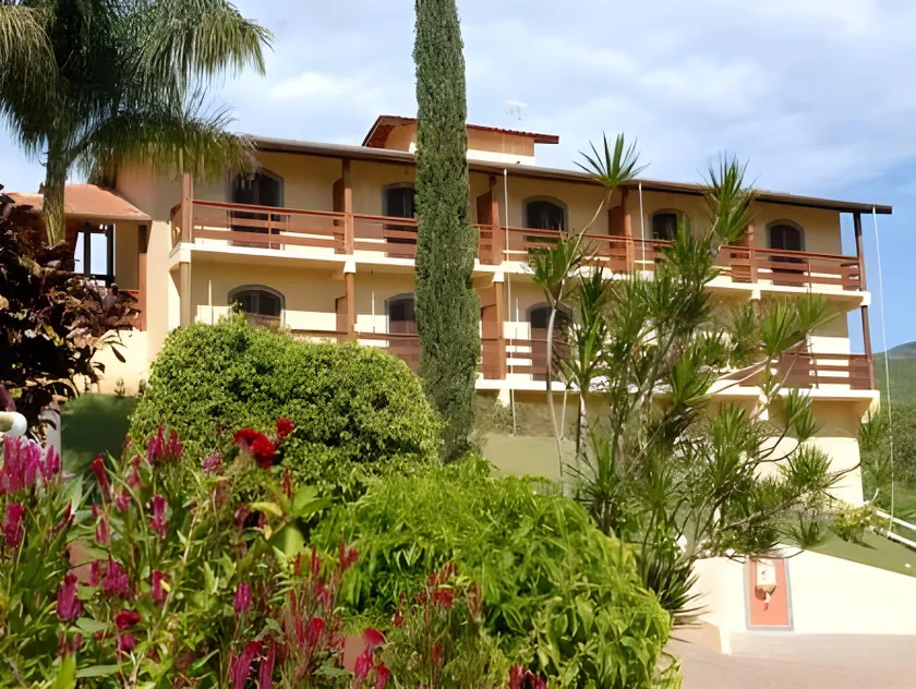 Hotel Fazenda Village Montana - Image 1
