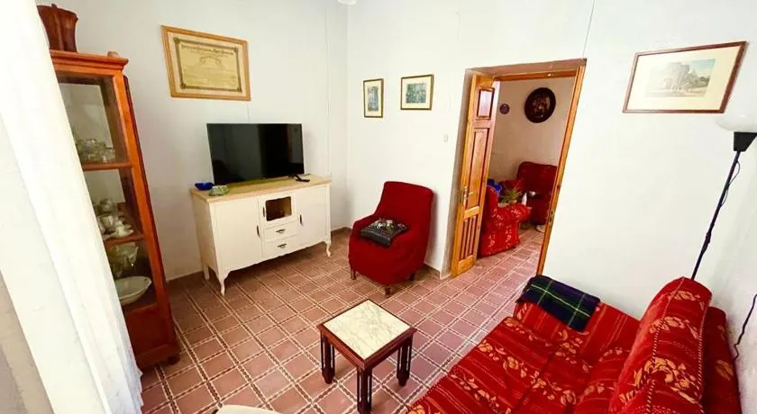 Casa Béjar, Tranquila casa con chimenea, patios, junto a la piscina - Image 1