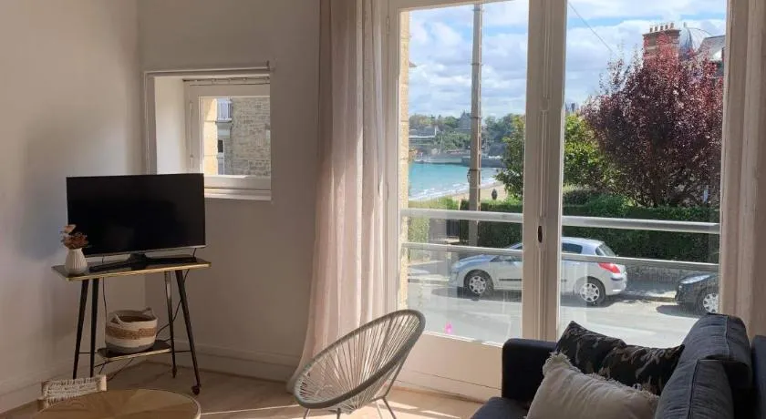 Appartement 40m2 vue sur mer accès direct plage et parking privé - Image 1
