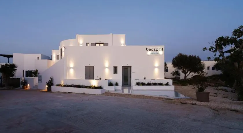 Bedspot Apartments Paros - Image 1