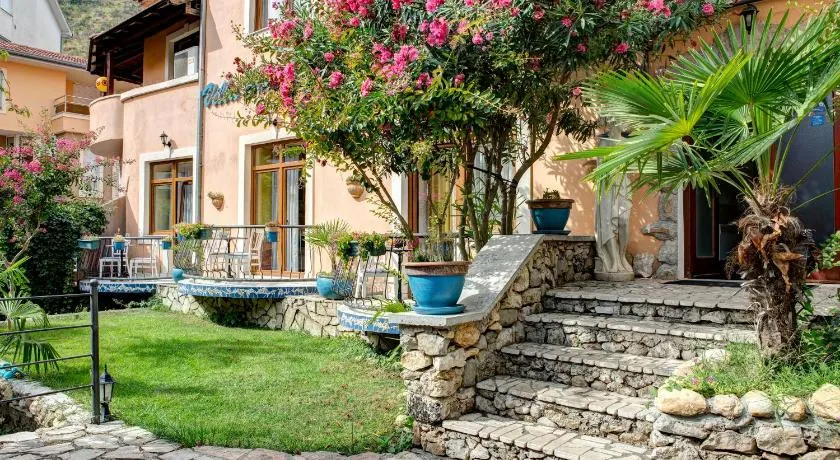 Villa Botticelli - Image 1