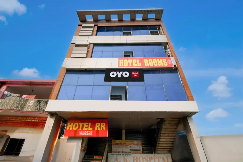 SPOT ON Hotel RR - Image 1