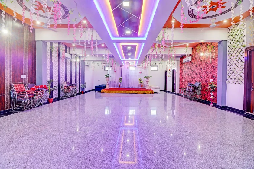 Hotel O Om Palace - Image 1