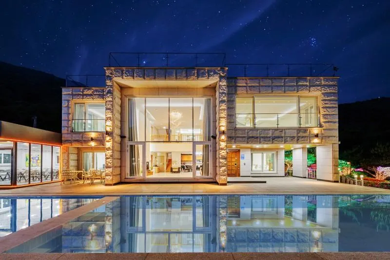 Gapyeong Miramonty Pool Villa - Image 1